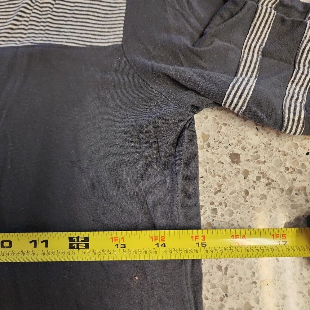 Shirt - Picture 6 of 9